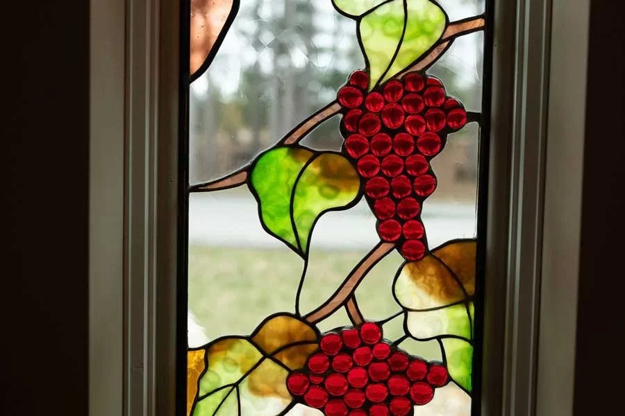 stained glas window with grapes
